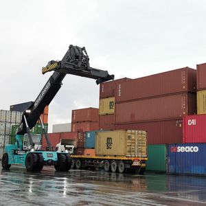 Konecranes Lift Trucks_Reach Stacker_Thailand