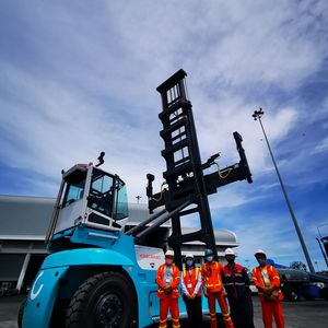 Thailand delivery_LCMT_image_empty container handler