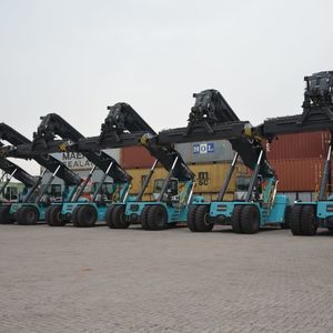 Konecranes_reach stackers_GatewayRail_image