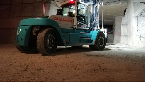 Forklifts_mining_image